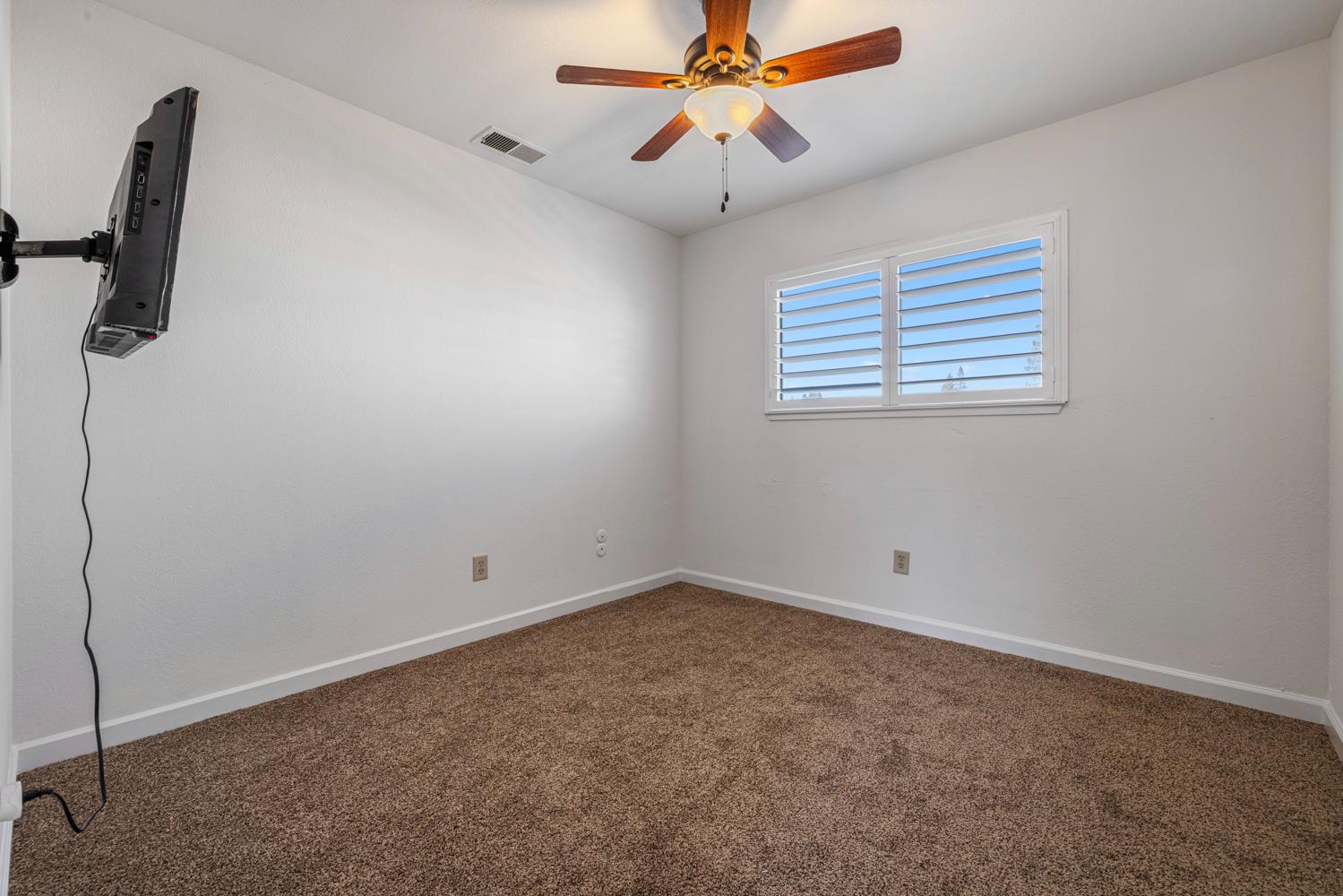 1941 Bridgewood Way Modesto, CA 95355 - Photo 27 of 44