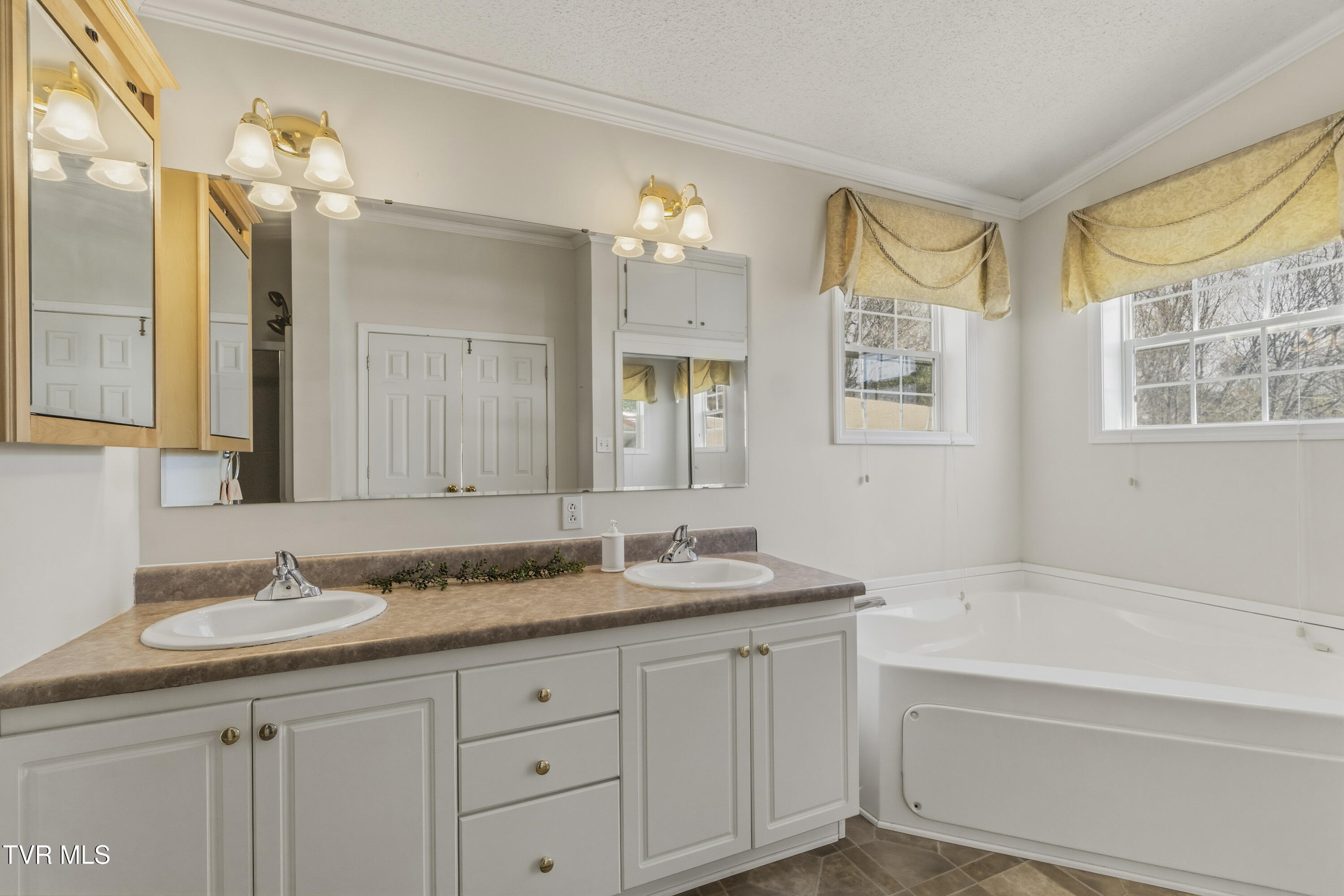 4061 Carters Valley Road Church Hill, TN 37642 - Photo 37 of 54 bathroom 1