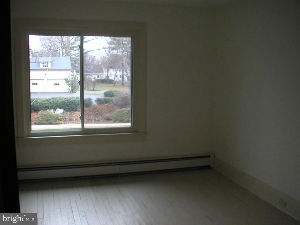 625 South Broad Street Lititz, PA 17543 - Photo 8 of 12