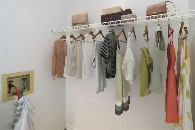 $259,900 | 1050 Chapman Circle, Stone Mountain, GA 30088