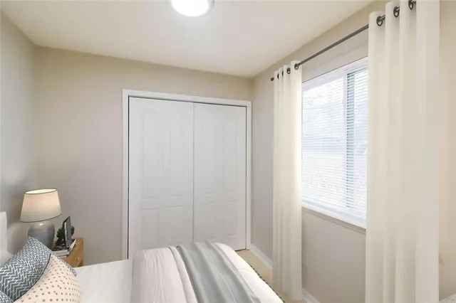 $259,900 | 1050 Chapman Circle, Stone Mountain, GA 30088