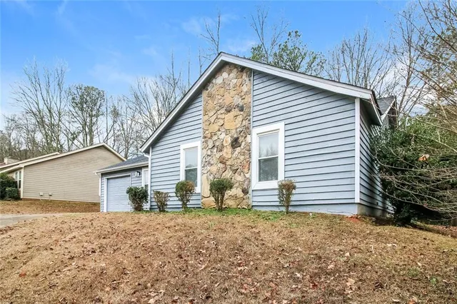 $259,900 | 1050 Chapman Circle, Stone Mountain, GA 30088