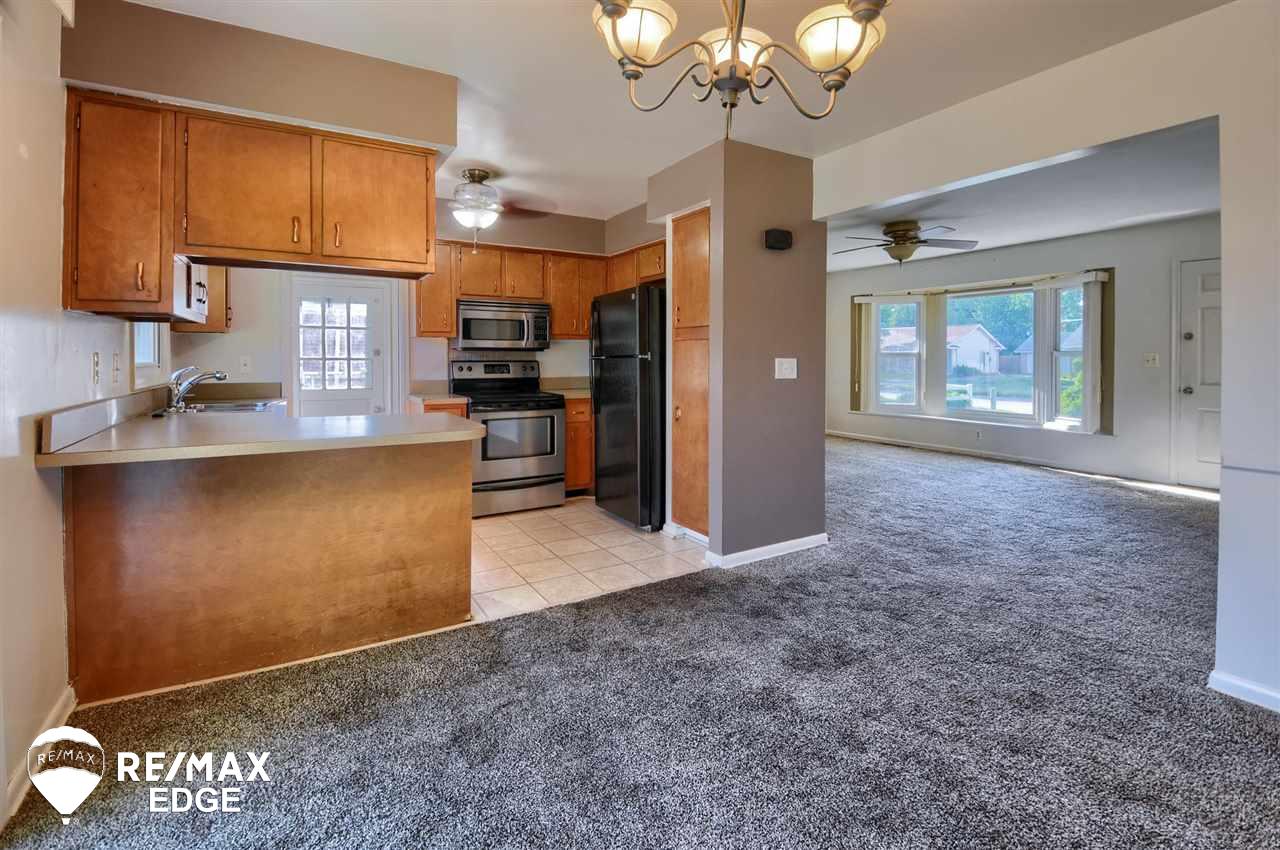 1467 West Judd Road Flint, MI 48507 - Photo 9 of 29 50043943-8.JPG