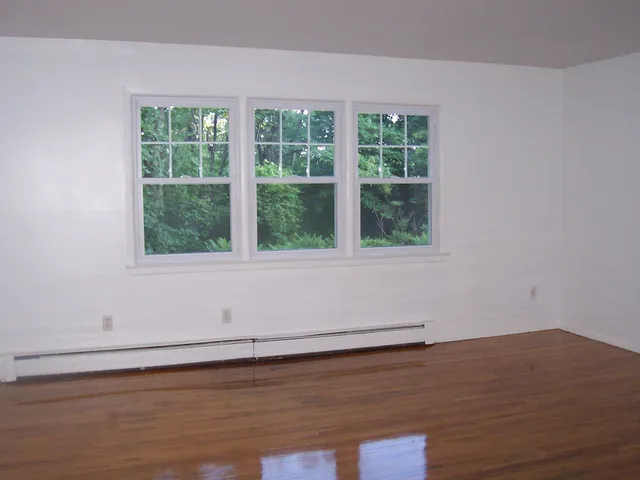 $1,995 | 21 Pavilion Road, Unit 9, Suffern, NY 10901