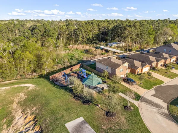 $269,000 | 12050 Quartersawn Lane, Pinehurst, TX 77362