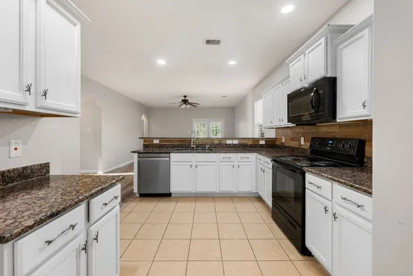 $269,000 | 12050 Quartersawn Lane, Pinehurst, TX 77362