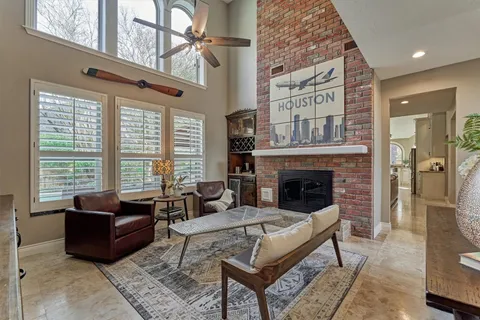 $1,099,000 | 23 Golden Thrush Place, The Woodlands, TX 77381