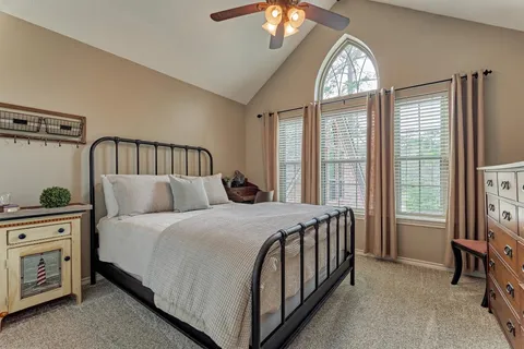 $1,099,000 | 23 Golden Thrush Place, The Woodlands, TX 77381