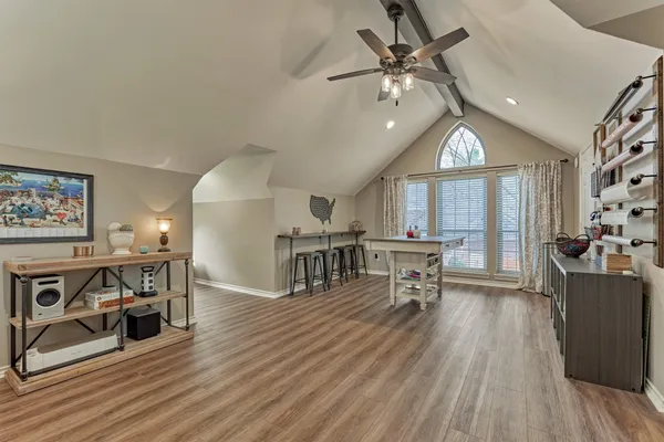 $1,099,000 | 23 Golden Thrush Place, The Woodlands, TX 77381