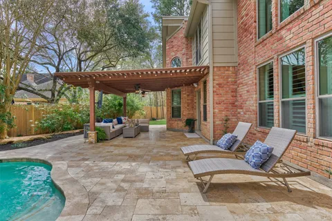 $1,099,000 | 23 Golden Thrush Place, The Woodlands, TX 77381