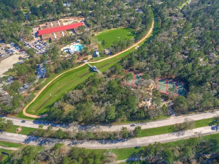 $1,099,000 | 23 Golden Thrush Place, The Woodlands, TX 77381