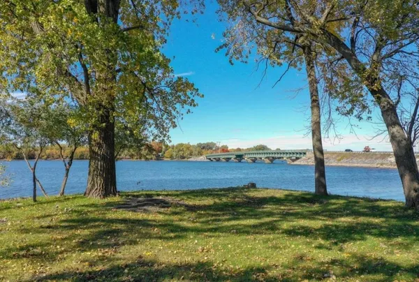 $349,900 | 8930 Us Route 2, North Hero, VT 05474