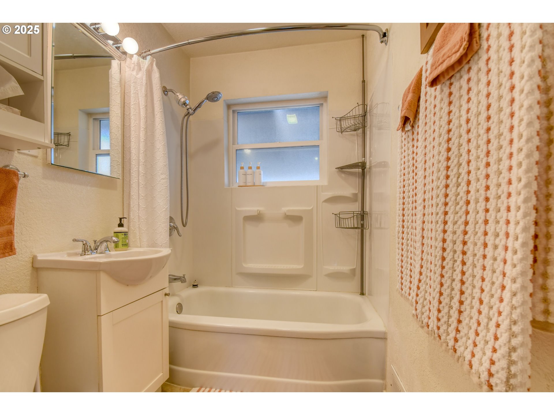 3014 Southwest Kirk Avenue Pendleton, OR 97801 - Photo 11 of 28