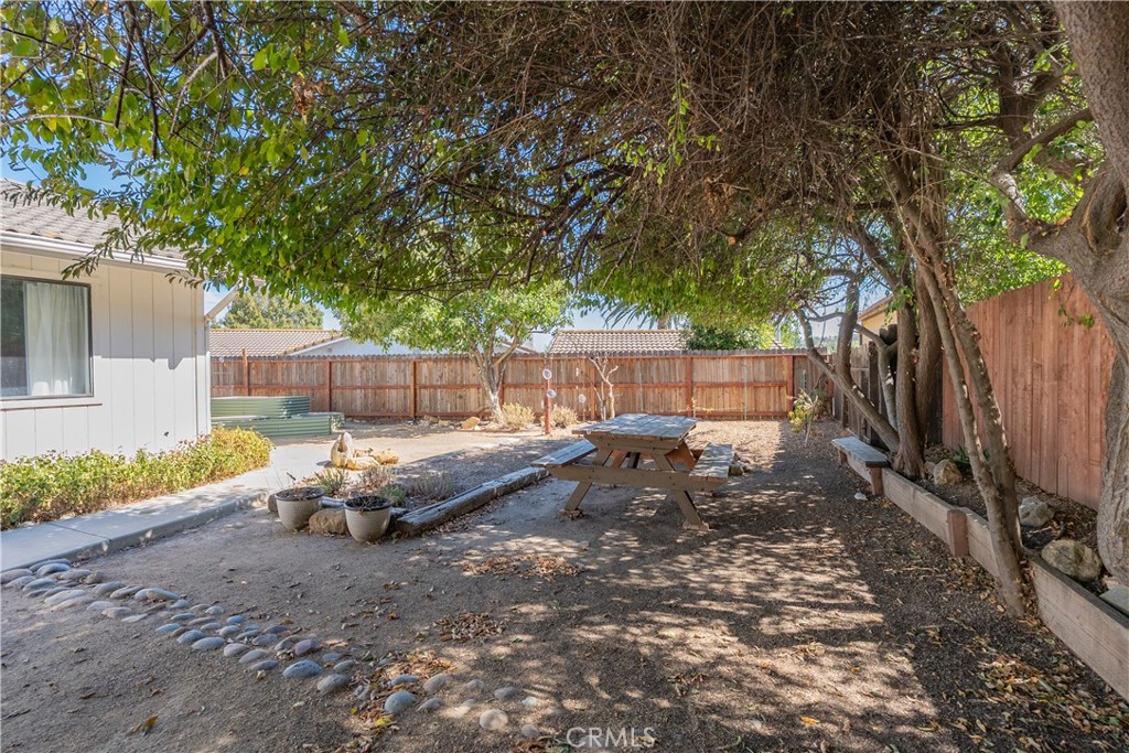 411 Palomino Lane Paso Robles, CA 93446 - Photo 32 of 46 Gallery Image 32