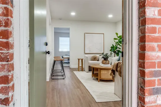 $195,000 | 4525 Gilbert Avenue, Unit 202, Dallas, TX 75219
