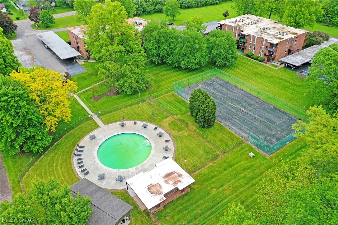 3020 North River Road Northeast, Unit G2 Warren, OH 44483 - Photo 29 of 29 View of drone / aerial view