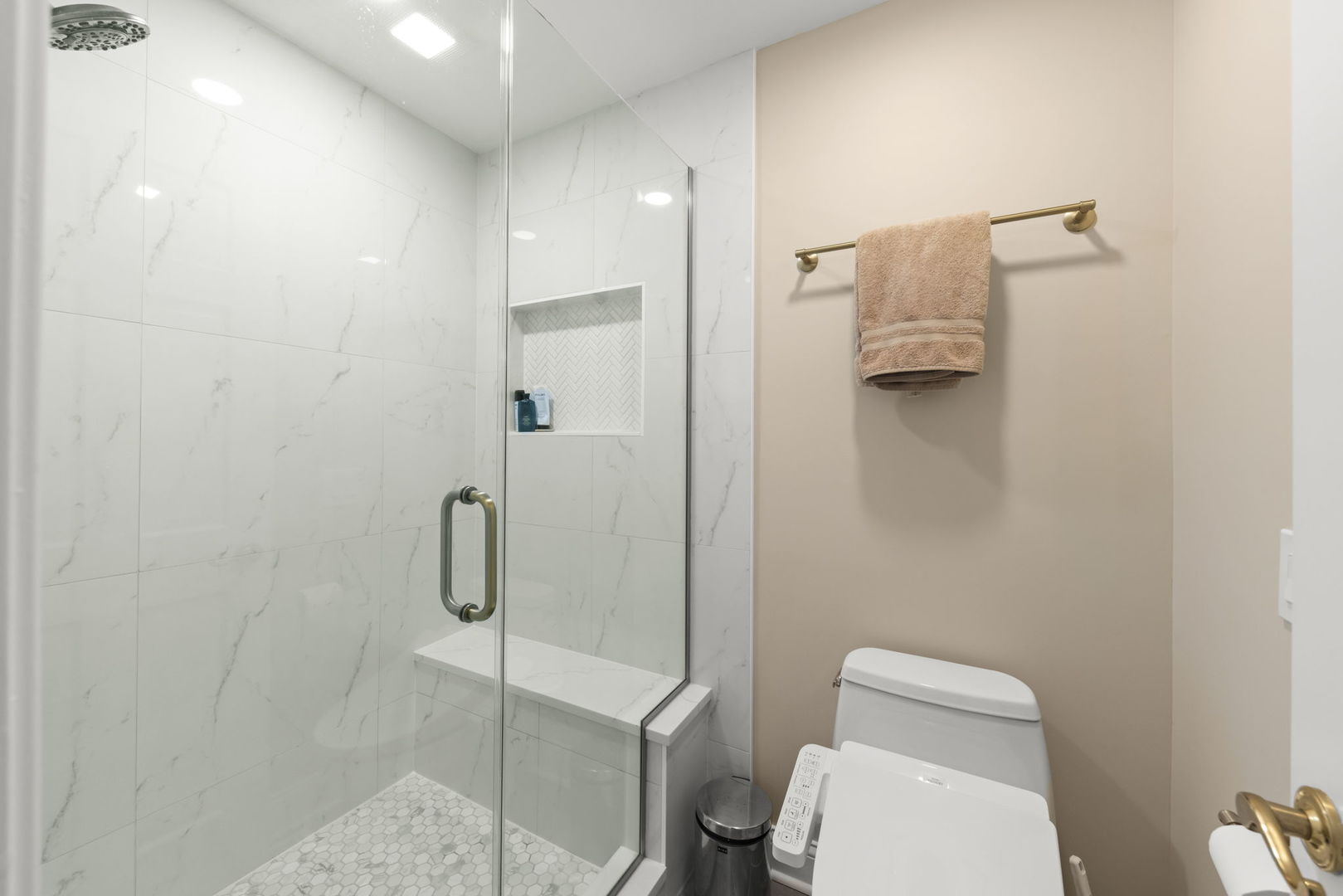 26W445 Churchill Road Winfield, IL 60190 - Photo 19 of 37 Gallery Image 19