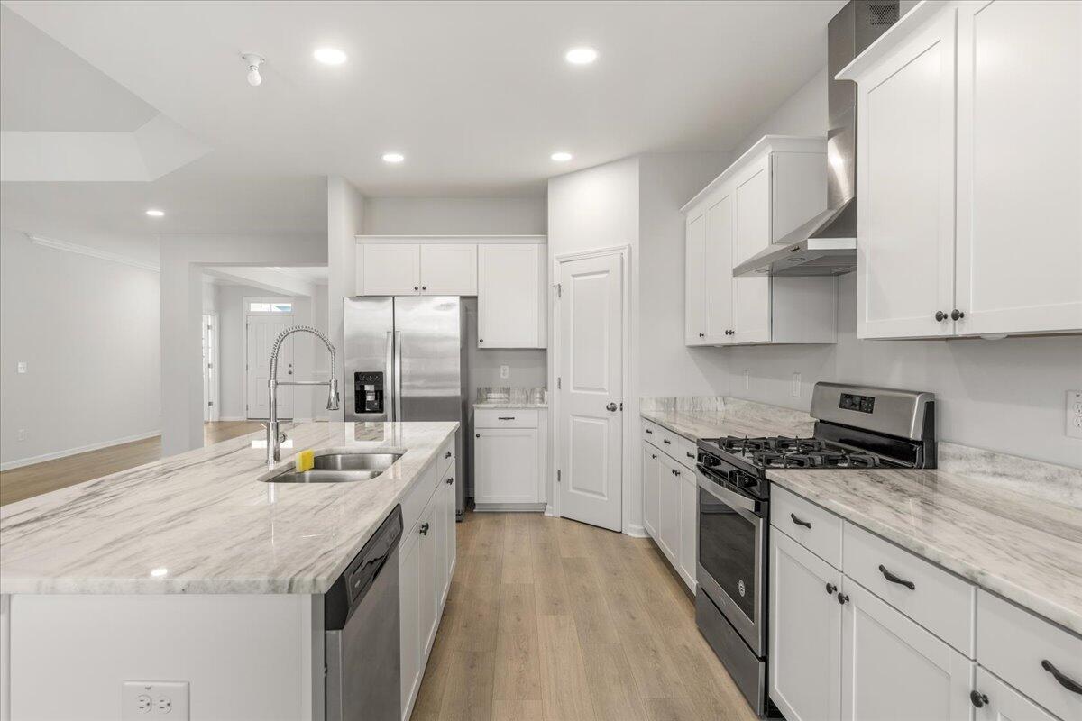 102 Barbour Court Moncks Corner, SC 29461 - Photo 11 of 19 11-Interior-6