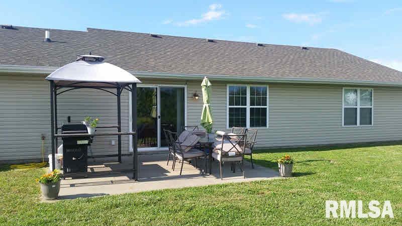 1700 Crown Road Herrin, IL 62948 - Photo 4 of 18