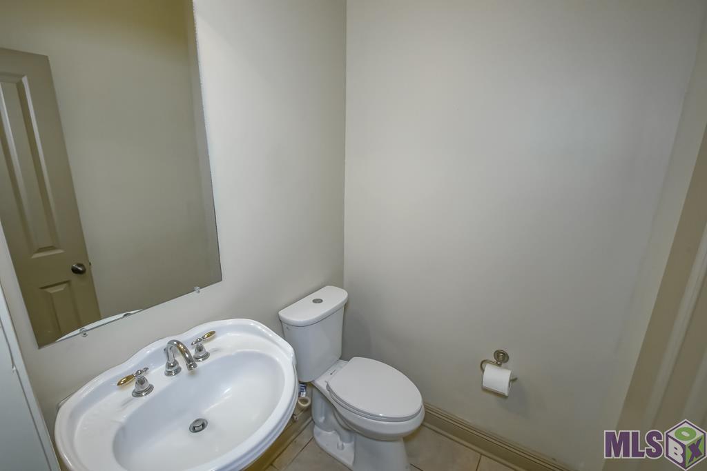 8602 Foxfield Drive Baton Rouge, LA 70809 - Photo 18 of 41