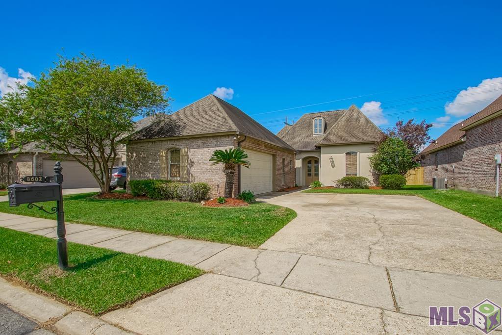 8602 Foxfield Drive Baton Rouge, LA 70809 - Photo 2 of 41