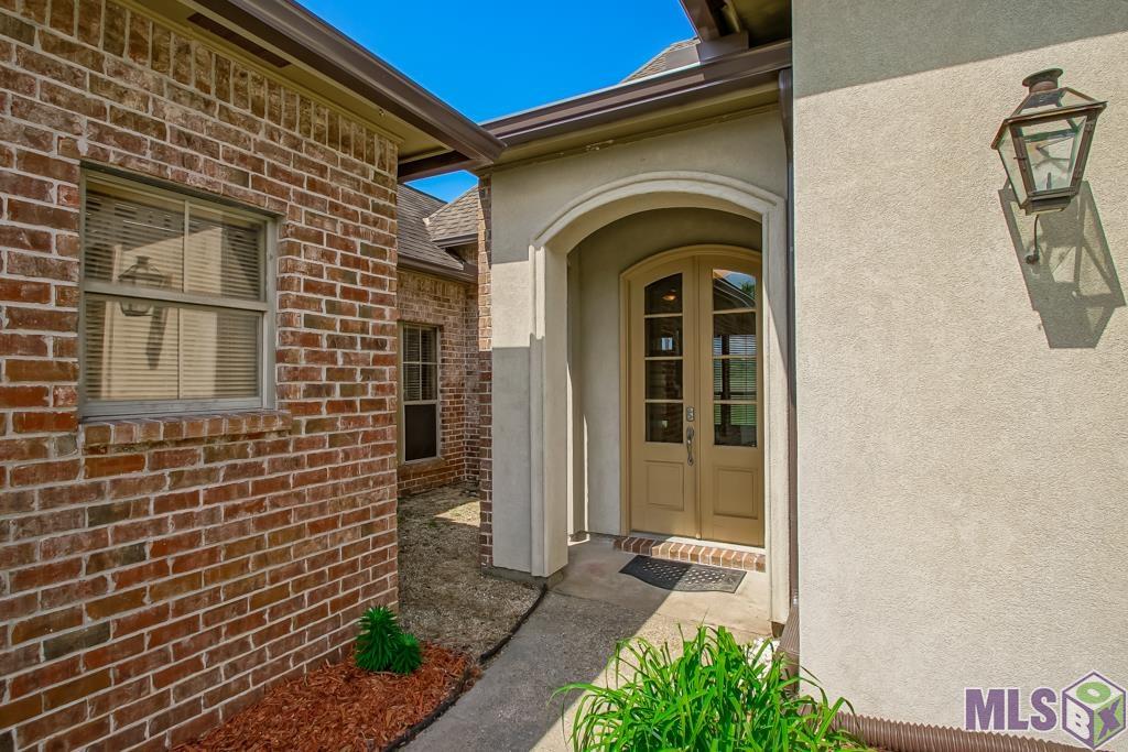 8602 Foxfield Drive Baton Rouge, LA 70809 - Photo 4 of 41
