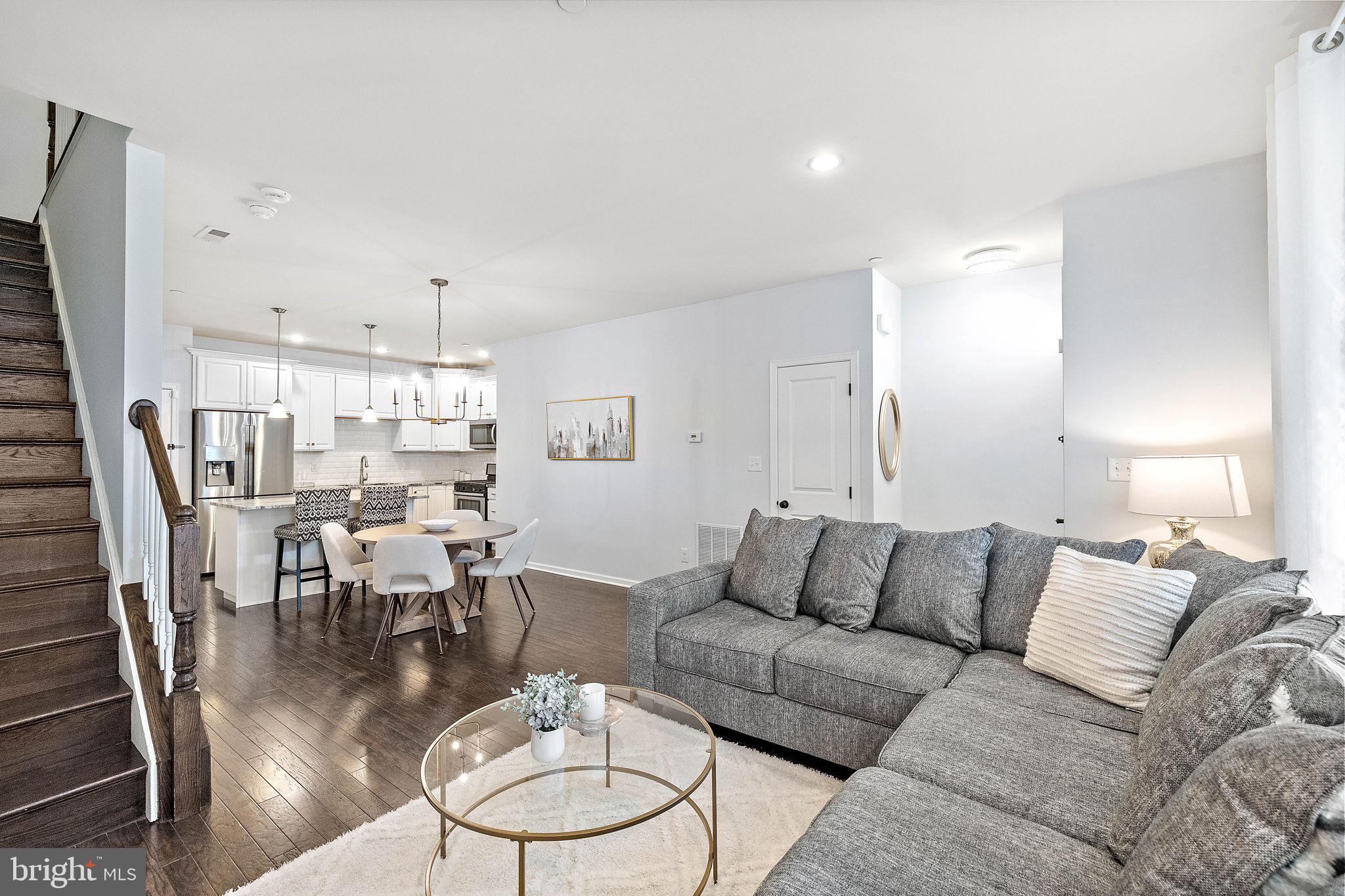 104 A Corvus Circle Springfield, PA 19064 - Photo 4 of 34