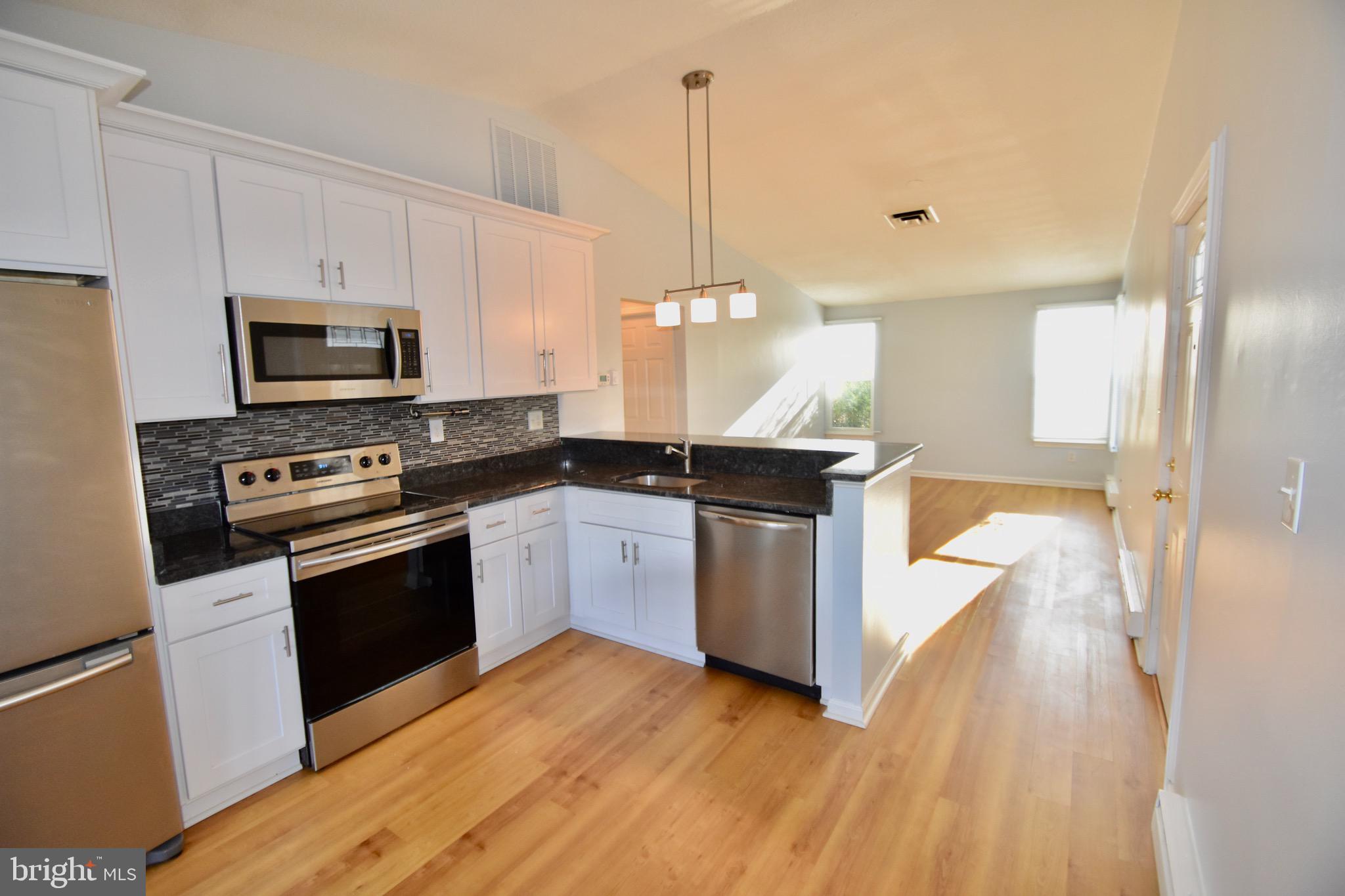 819 Chadwick Circle Frederick, MD 21701 - Photo 4 of 16