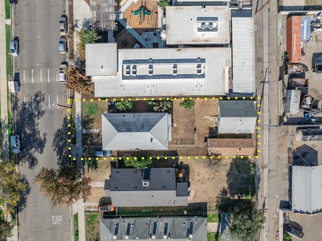 $284,000 | 230 North Calaveras Street, Fresno, CA 93701