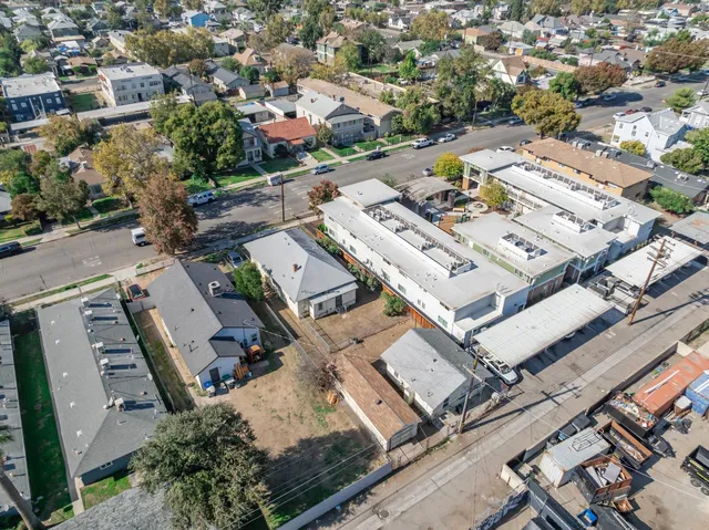 $284,000 | 230 North Calaveras Street, Fresno, CA 93701