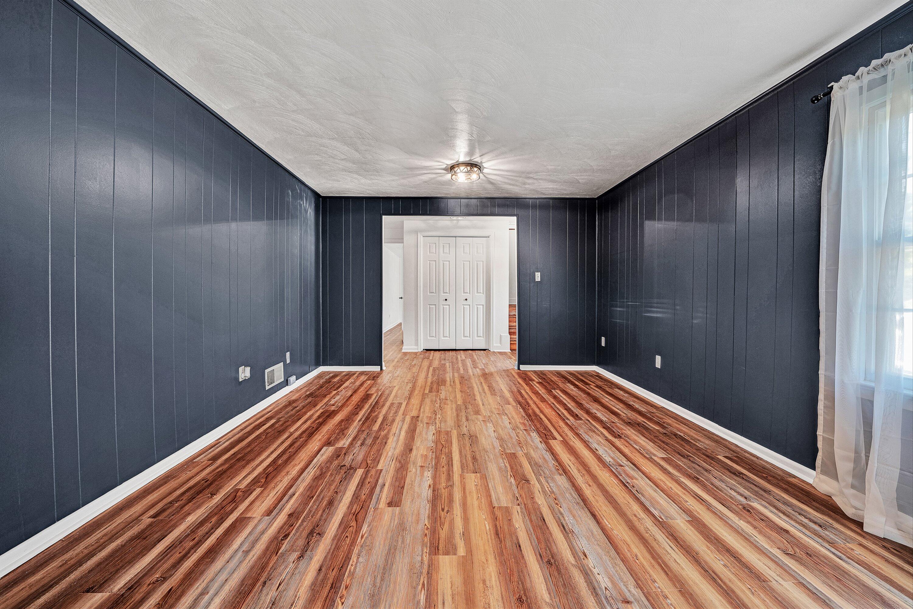 5718 Merriman Road Roanoke, VA 24018 - Photo 6 of 34 Great Room