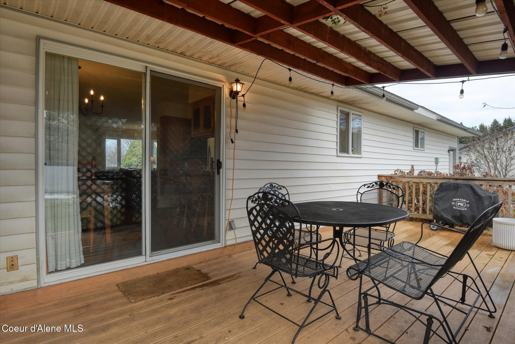 654 Maple Place Hayden, ID 83835 - Photo 30 of 36 27 Back Deck 01
