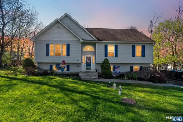 $580,000 | 24 Reigler Road, West Milford, NJ 07421