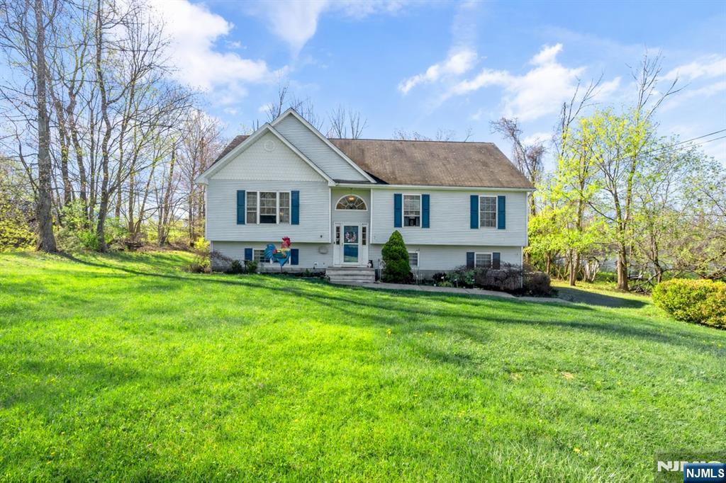 24 Reigler Road West Milford, NJ 07421 - Photo 2 of 44