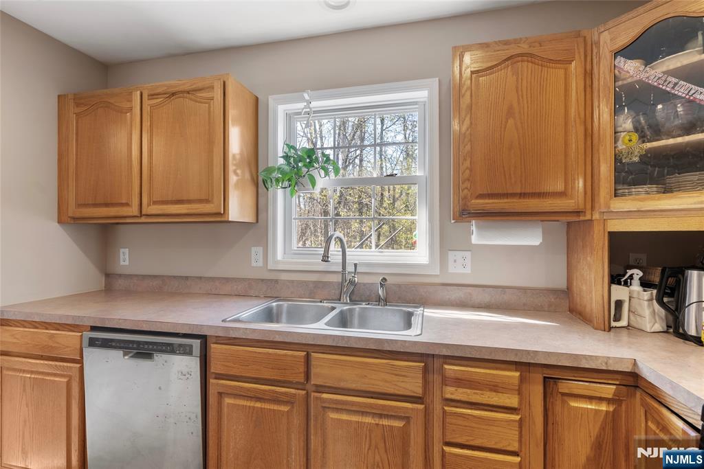 24 Reigler Road West Milford, NJ 07421 - Photo 10 of 44