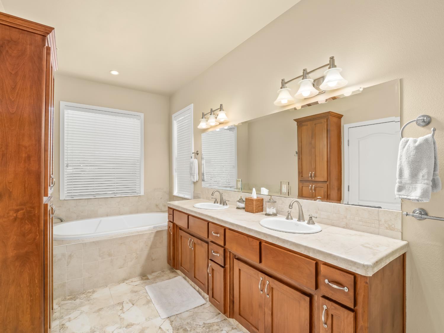 16787 Paula Road Madera, CA 93636 - Photo 7 of 52