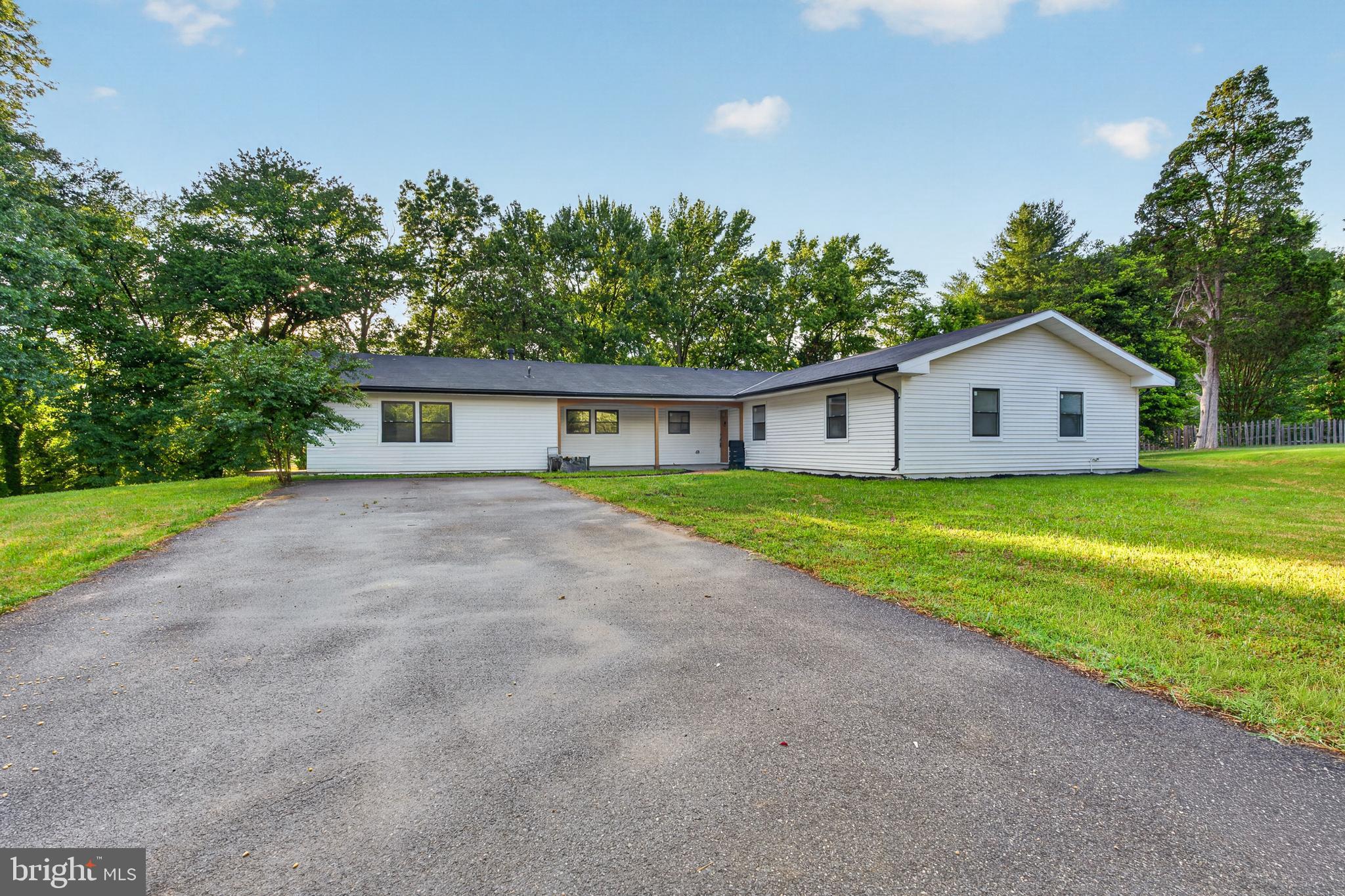 9200 Pleasant Court Laurel, MD 20708 - Photo 7 of 53