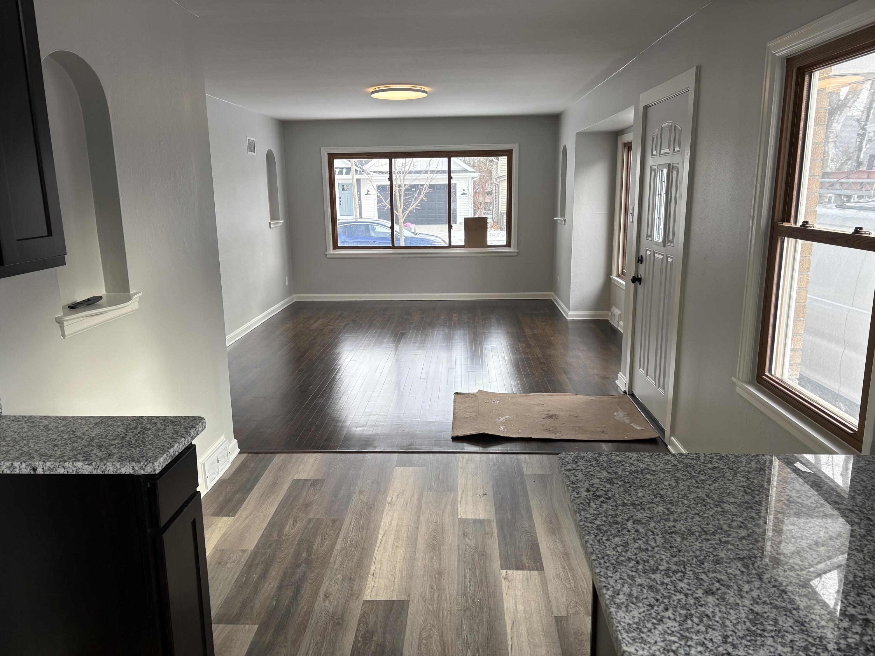 4113 South Austin Street Milwaukee, WI 53207 - Photo 6 of 14 Living Room