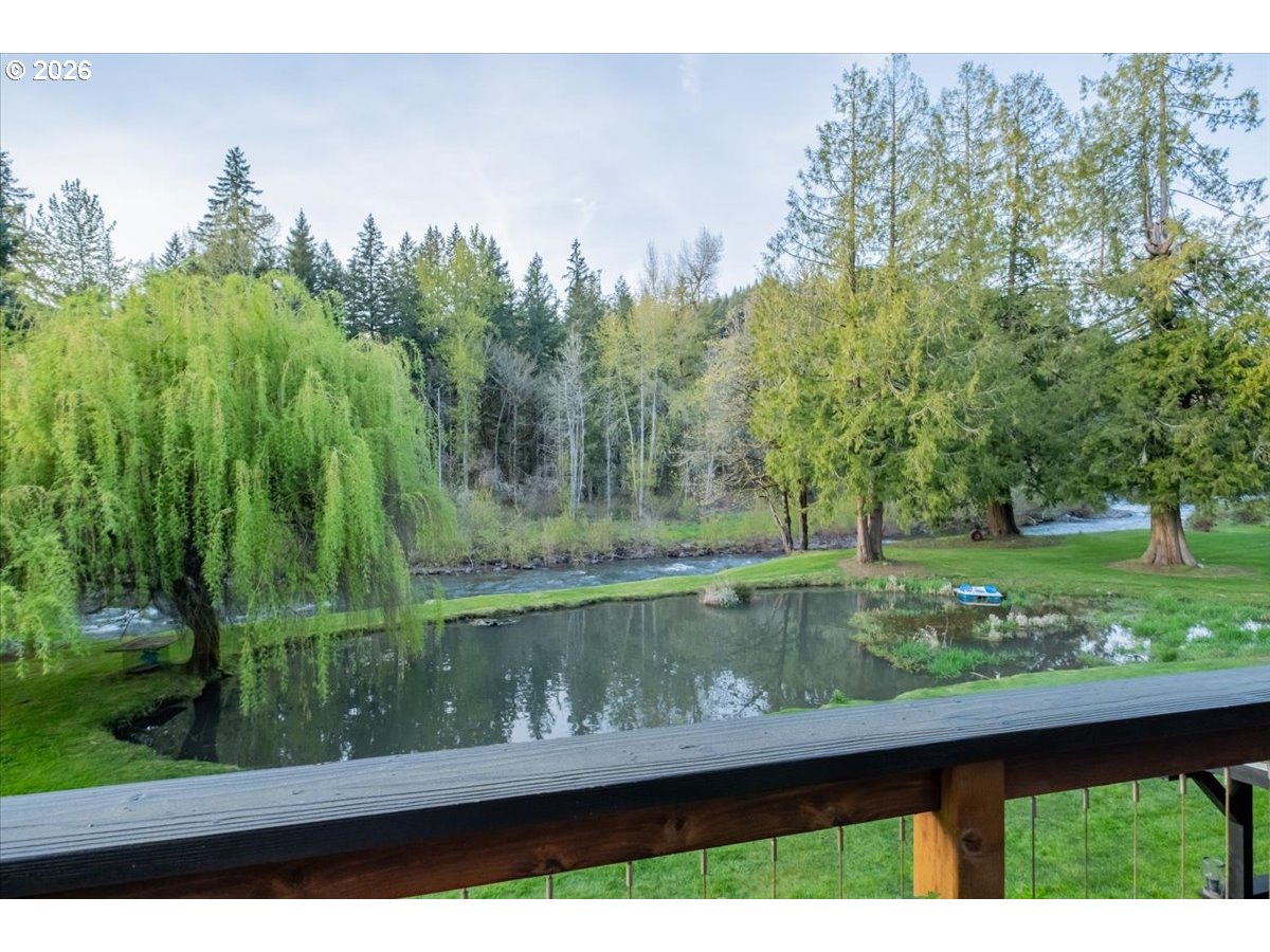 42801 Island Inn Drive Lebanon, OR 97355 - Photo 2 of 32