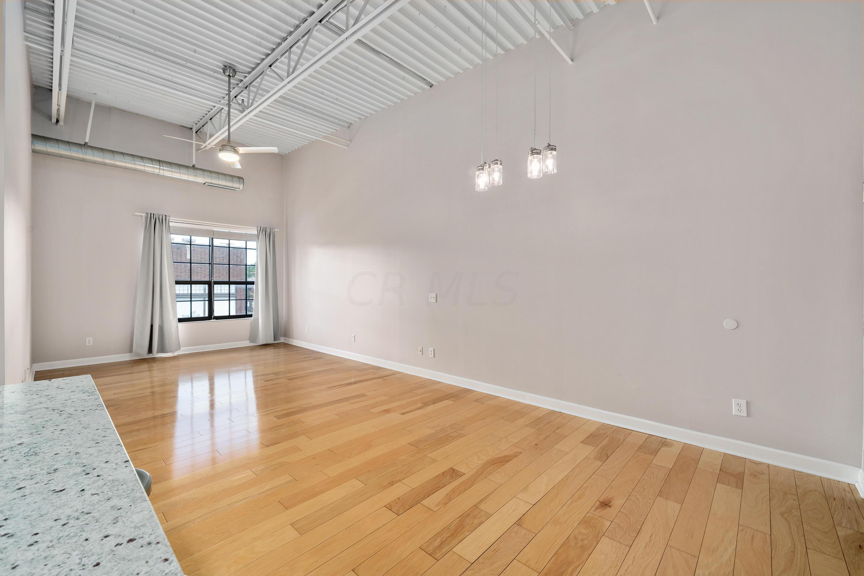 769 North High Street, Unit R310 Columbus, OH 43215 - Photo 11 of 20