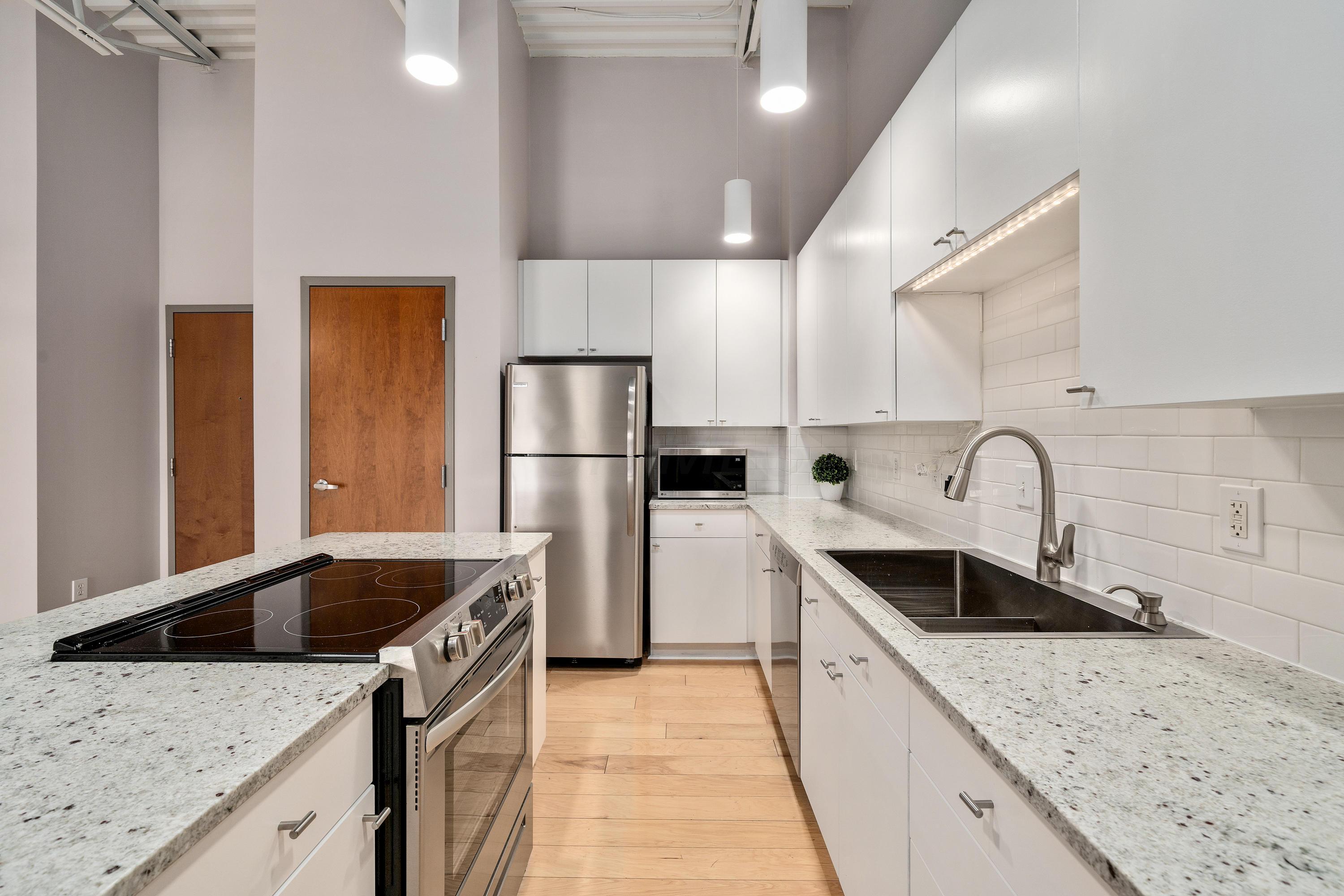 769 North High Street, Unit R310 Columbus, OH 43215 - Photo 6 of 20