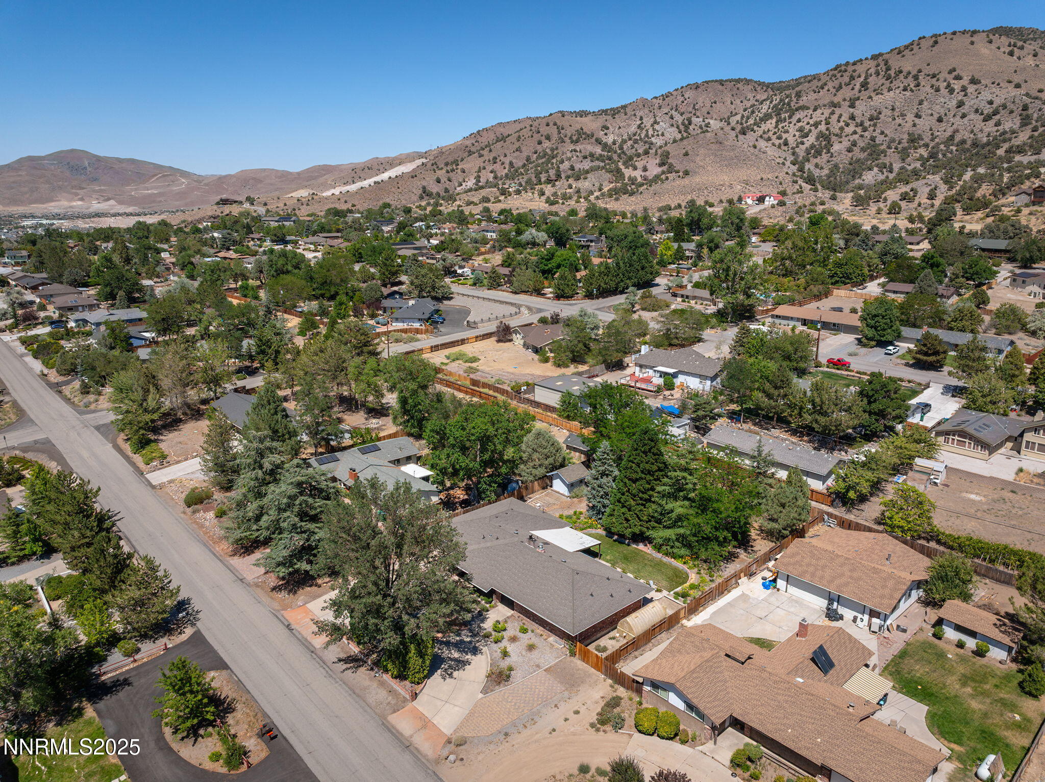 14490 Rancheros Drive Reno, NV 89521 - Photo 34 of 40 34-web-or-mls-DJI_20250718145632_0007_D