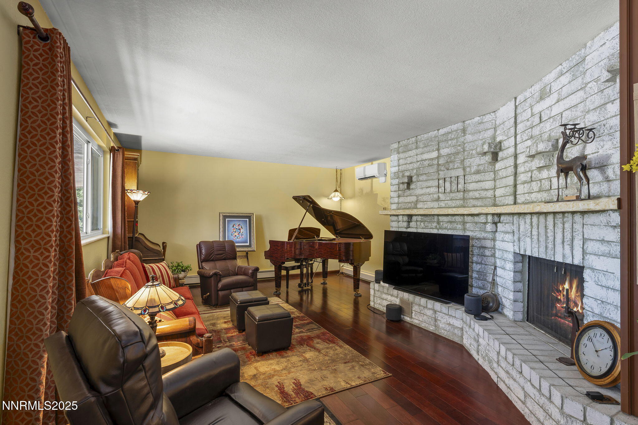 14490 Rancheros Drive Reno, NV 89521 - Photo 4 of 40 4-web-or-mls-_DSC9792