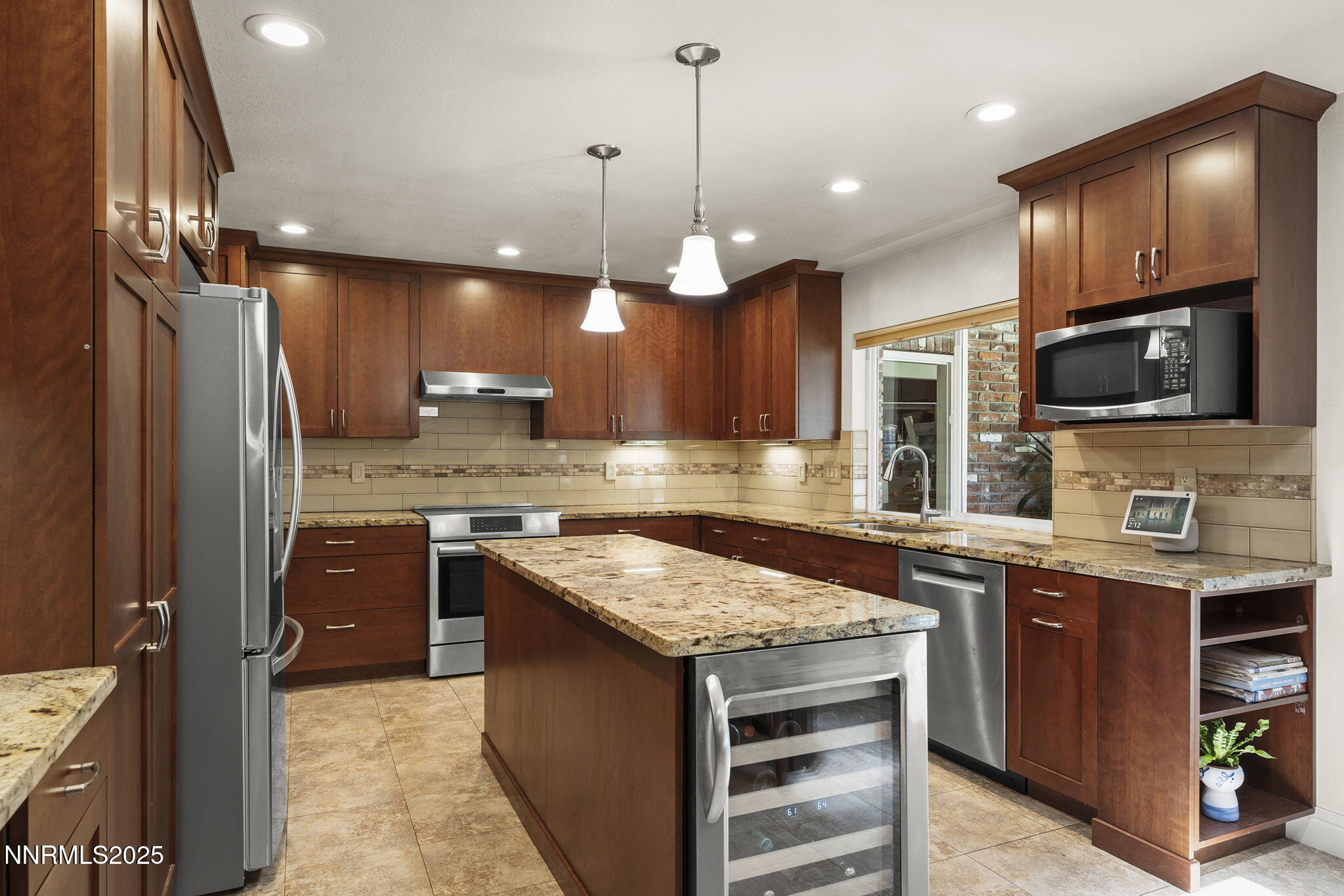 14490 Rancheros Drive Reno, NV 89521 - Photo 6 of 40 6-web-or-mls-_DSC9867