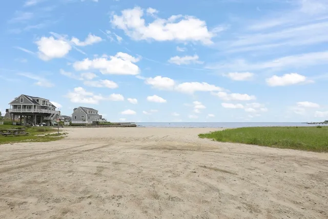 a view of a lake in front of house