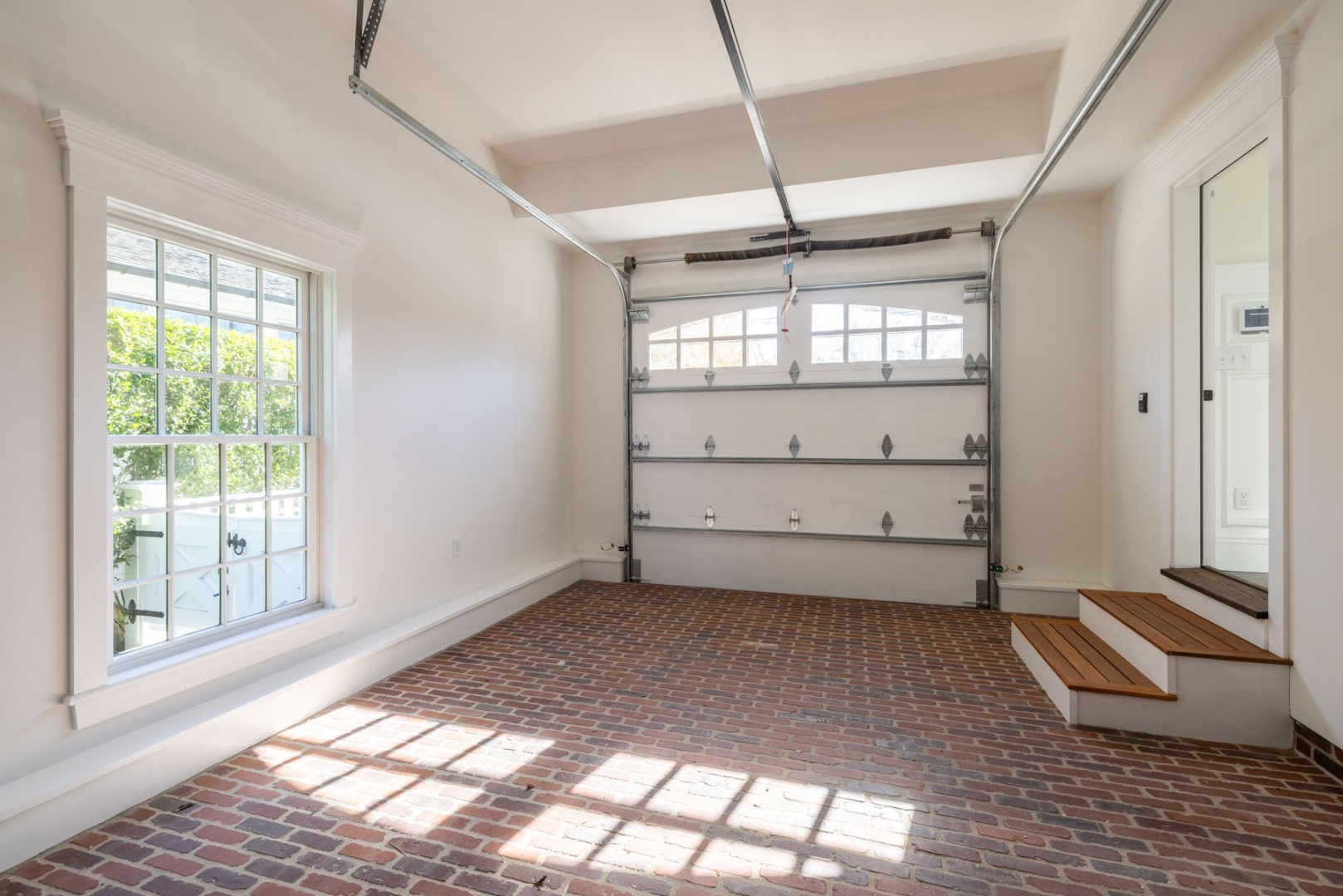 183 Upper Main Street Edgartown, MA 02539 - Photo 24 of 33 a view of an empty room with a window