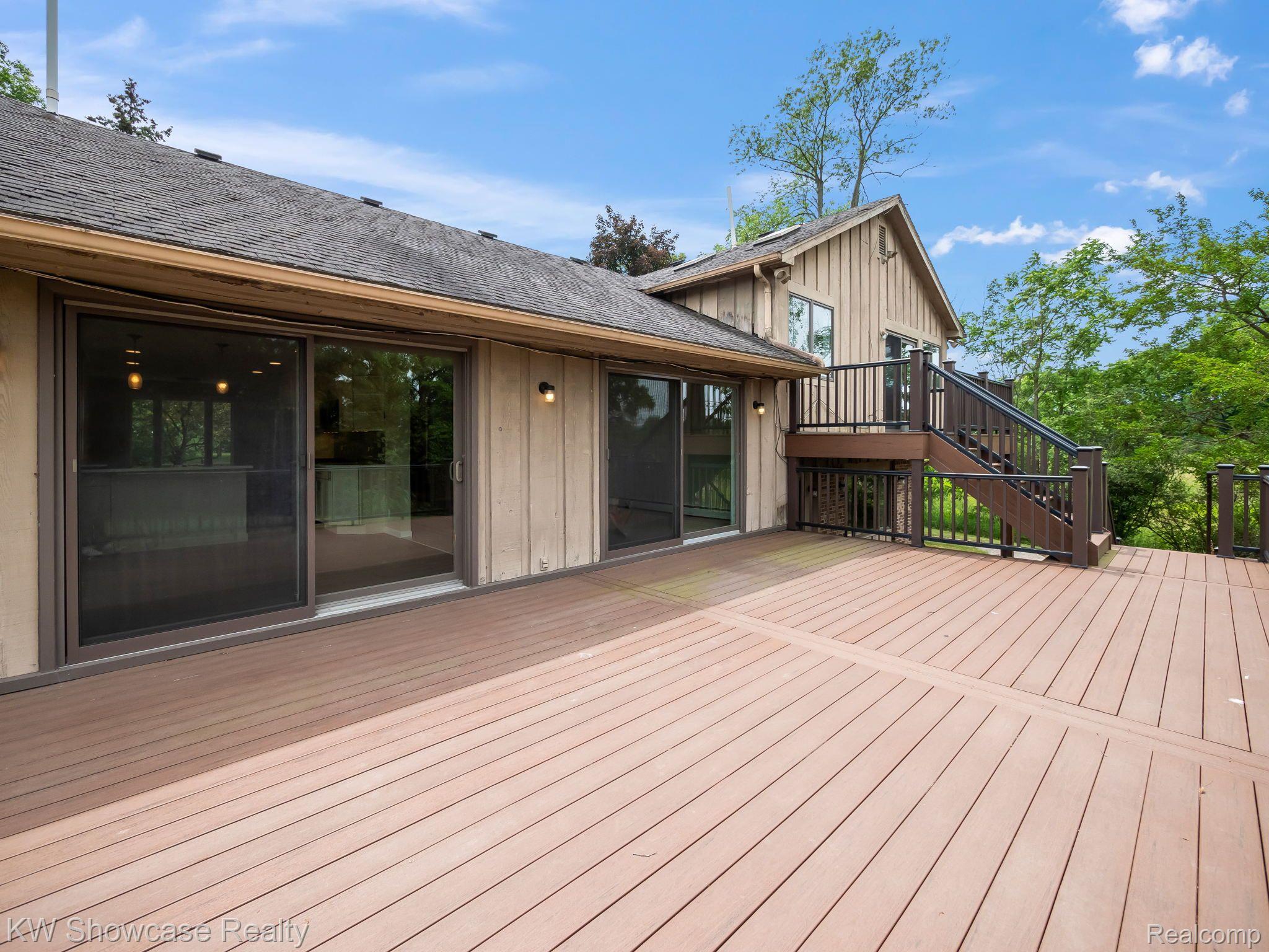 450 Lone Tree Road Highland, MI 48357 - Photo 5 of 56 Gallery Image 5