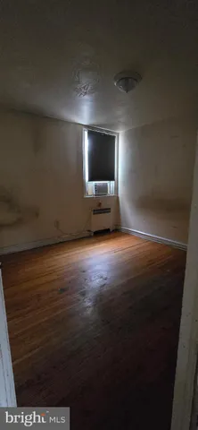 a view of an outdoor space