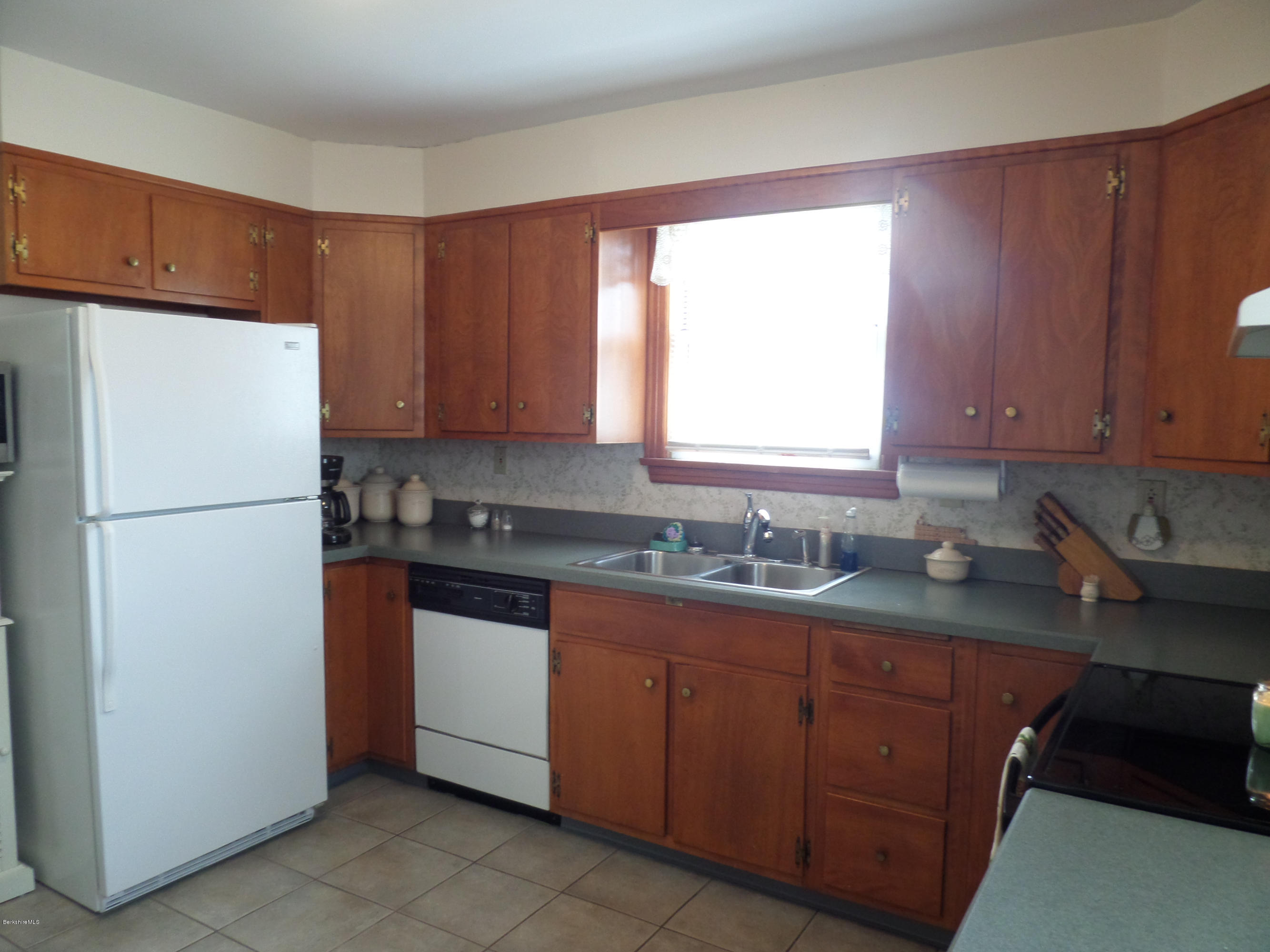 161 Friend Street Adams, MA 01220 - Photo 5 of 25 Lovely kitchen