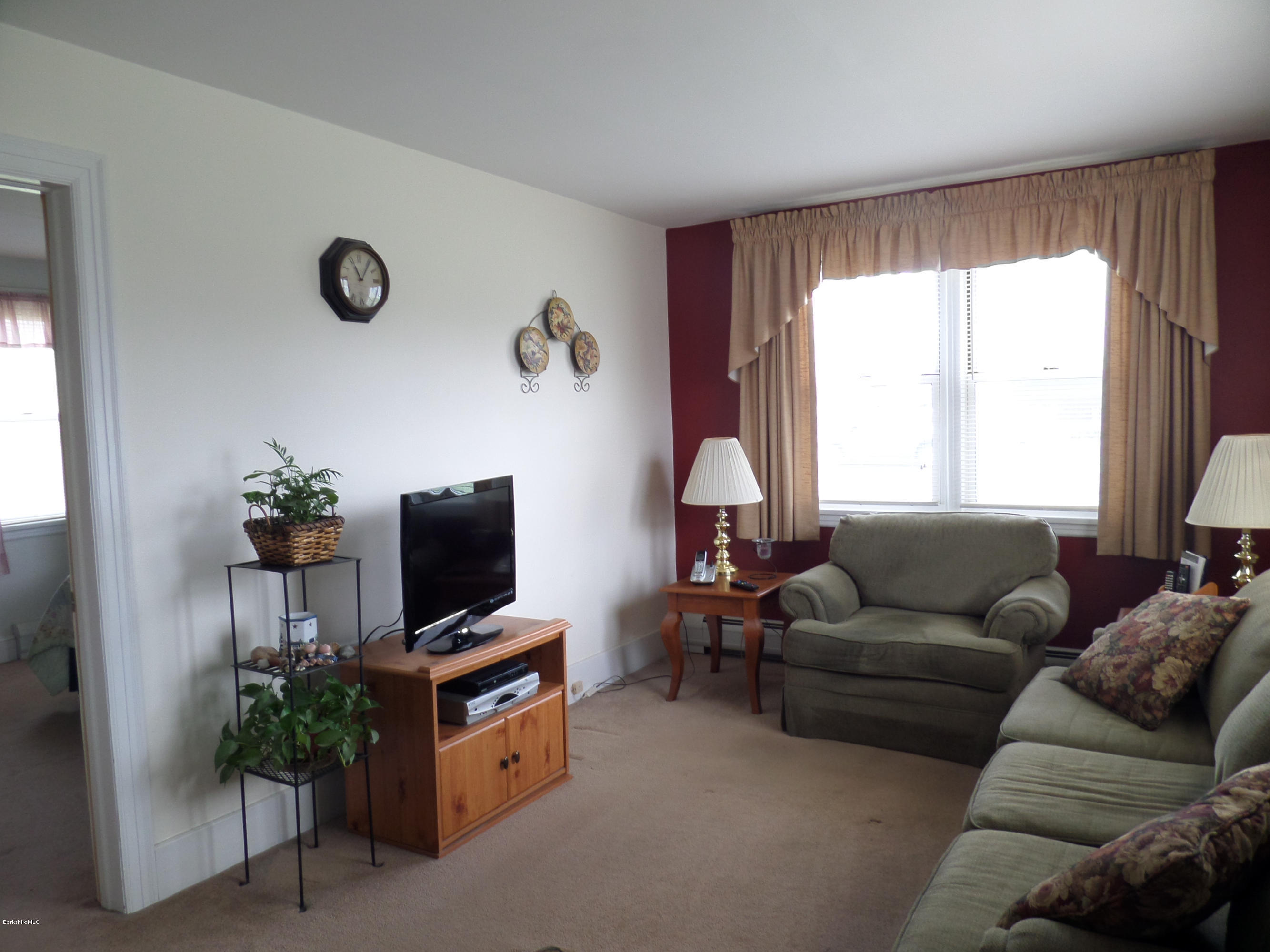 161 Friend Street Adams, MA 01220 - Photo 10 of 25 Living room